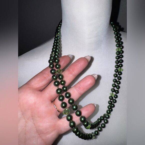 Gorgeous green pearl necklace - Picture 4 of 7